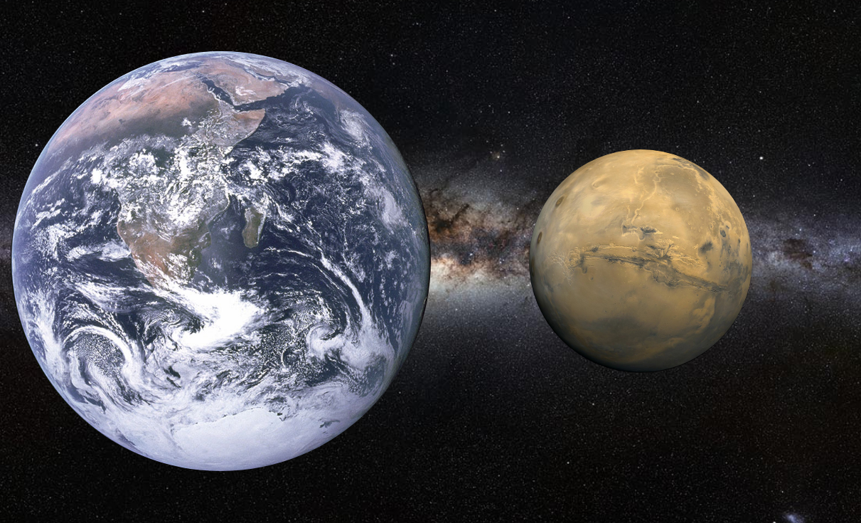 Какая планета противоположна земли. Меркурий с земли. Сравнение Меркурия и земли. Меркурий рядом с землёй. Плутон и земля.